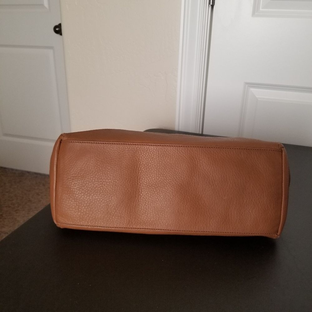 Tory Burch Theta Large Tote - Picture 6 of 10